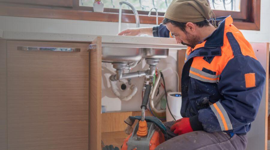 Professional Leak Detection Services in Powder River, WY